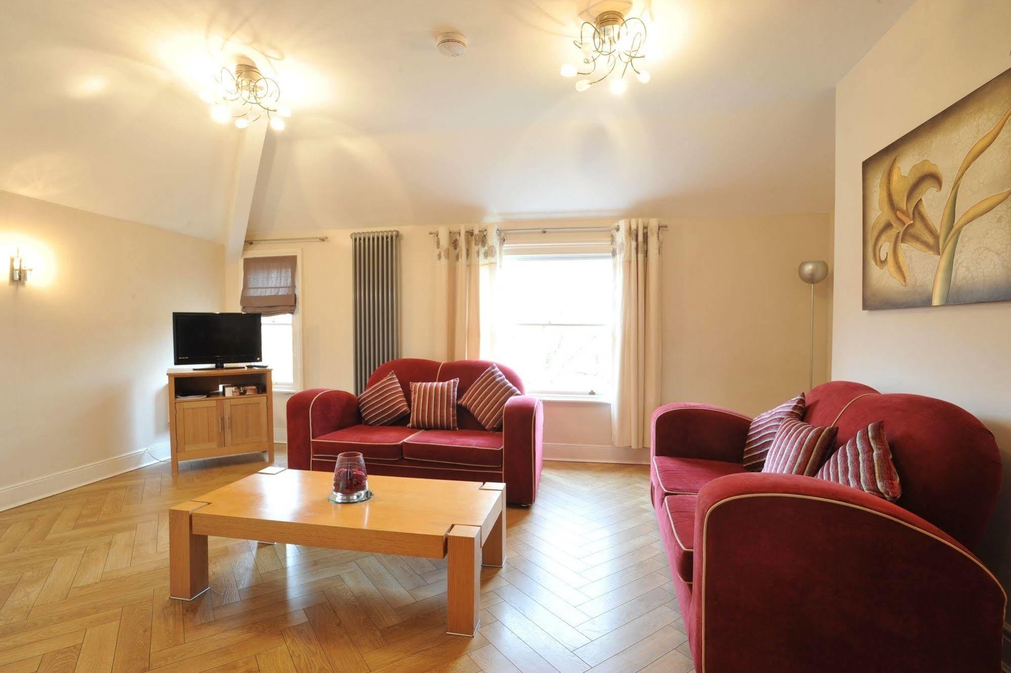 Chester Apartments Экстерьер фото